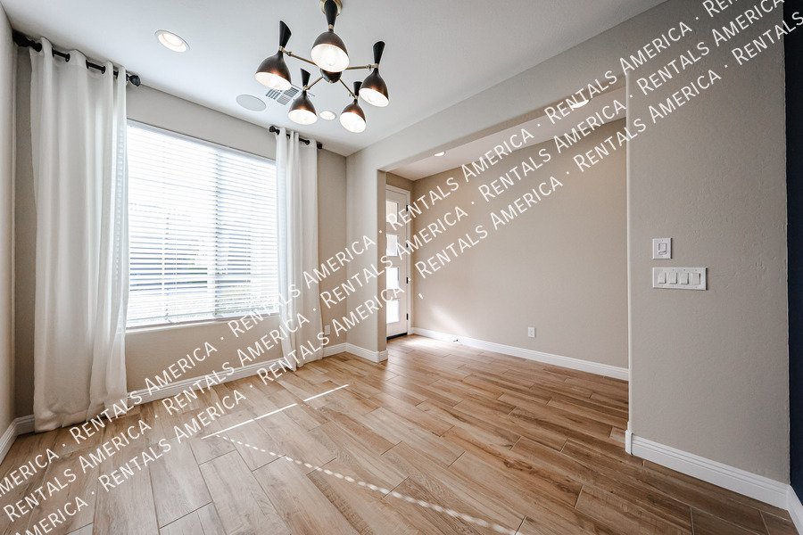 Beautiful Move in Ready! property image