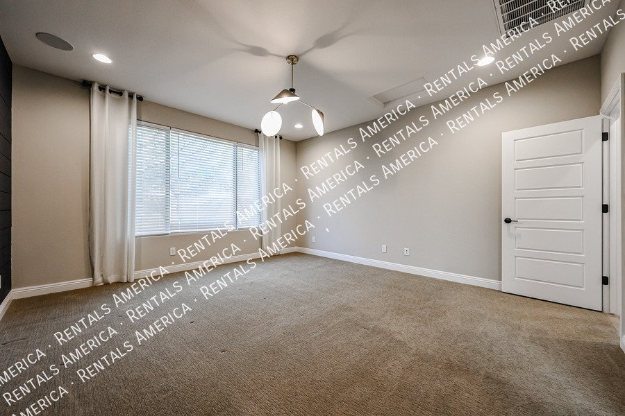 Beautiful Move in Ready! property image