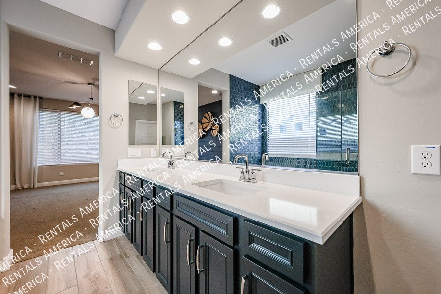 Beautiful Move in Ready! property image