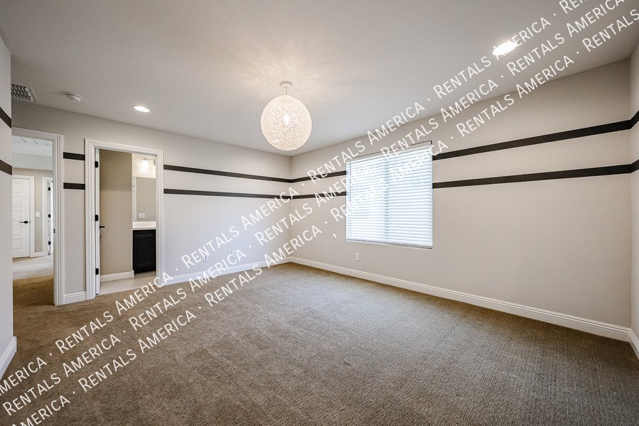 Beautiful Move in Ready! property image