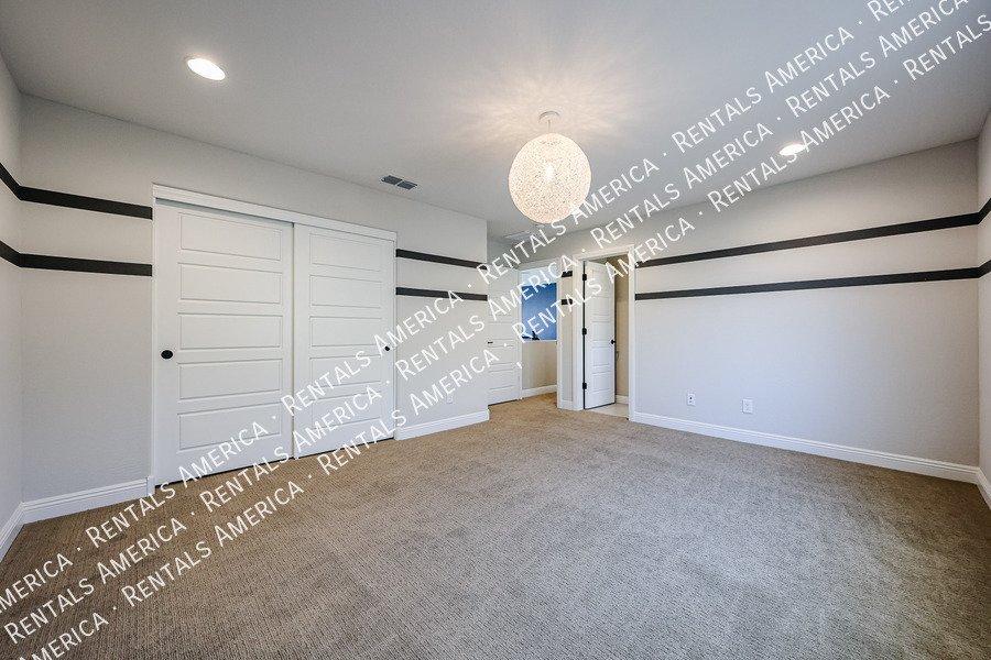 Beautiful Move in Ready! property image