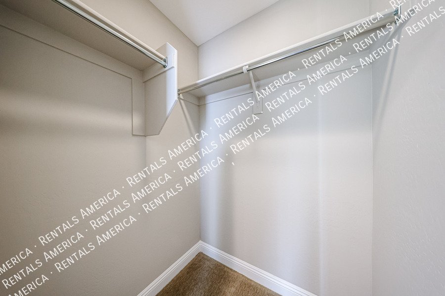 Beautiful Move in Ready! property image