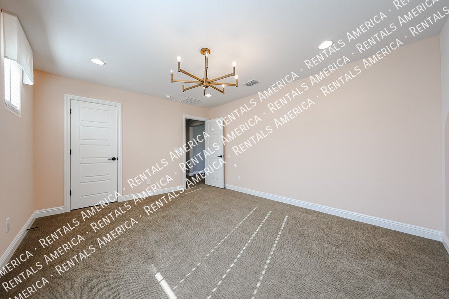 Beautiful Move in Ready! property image