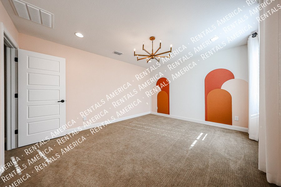Beautiful Move in Ready! property image