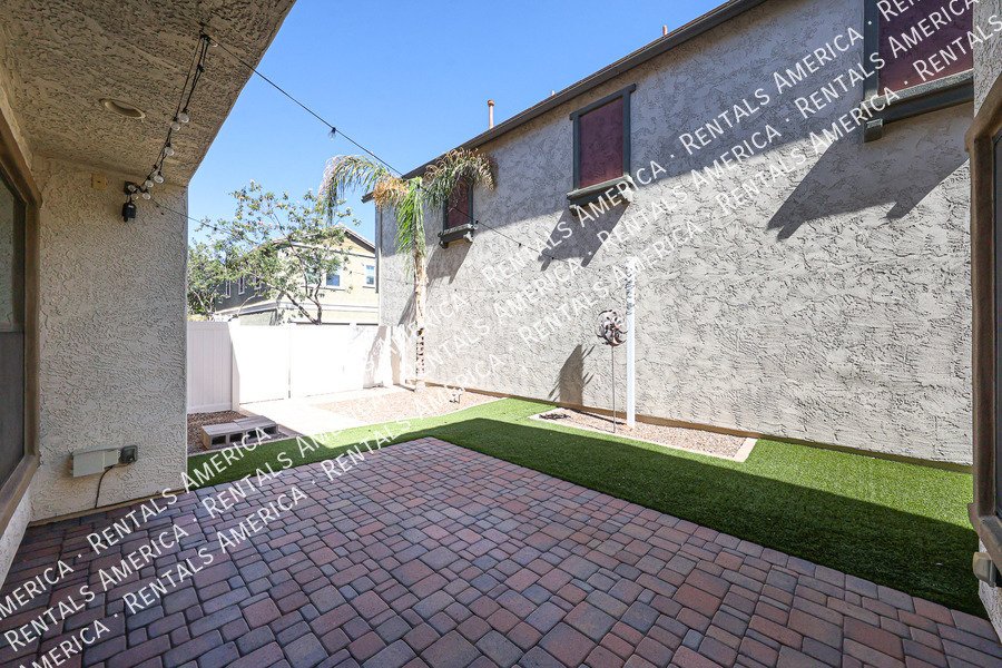 Move In Special! 3 Bed 2.5 Bath Loft! Amenities! property image