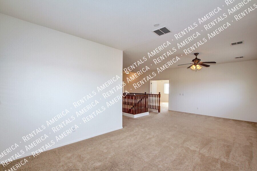 Spacious 5 bedroom home in Felty Farms!!! property image