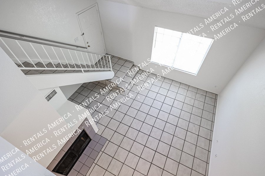 Newly Upgraded 3 Bd, 2.5 Ba Castle Rock Townhome property image