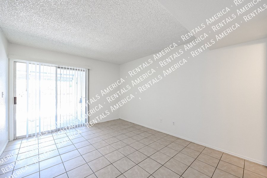 Newly Upgraded 3 Bd, 2.5 Ba Castle Rock Townhome property image