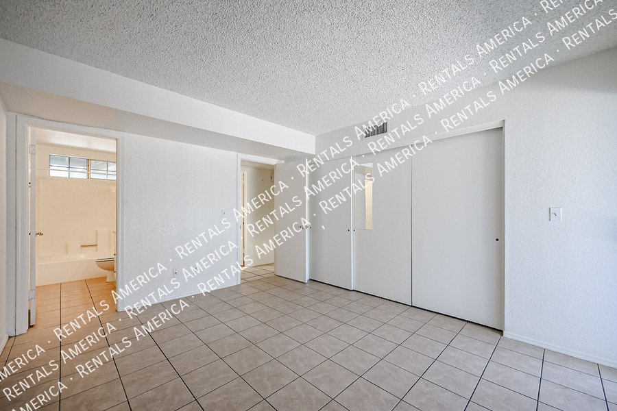 Newly Upgraded 3 Bd, 2.5 Ba Castle Rock Townhome property image