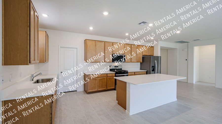 $500 off first Months Rent-Brand New Home The Reserves at Desert Oasis property image