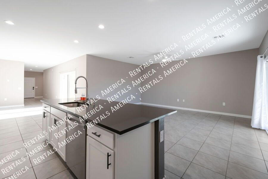 Stunning single-story in Magnolia Grove- 3bed 2bath!! property image