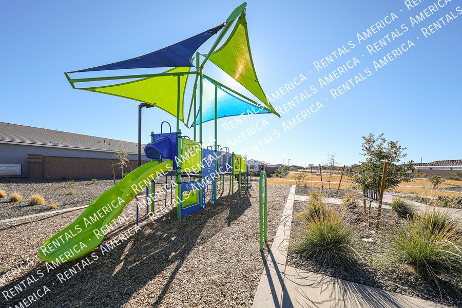 Brand New 4 Bedroom 2 bath in Surprise property image