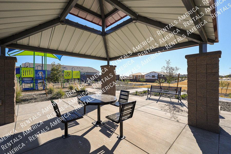 Brand New 4 Bedroom 2 bath in Surprise property image