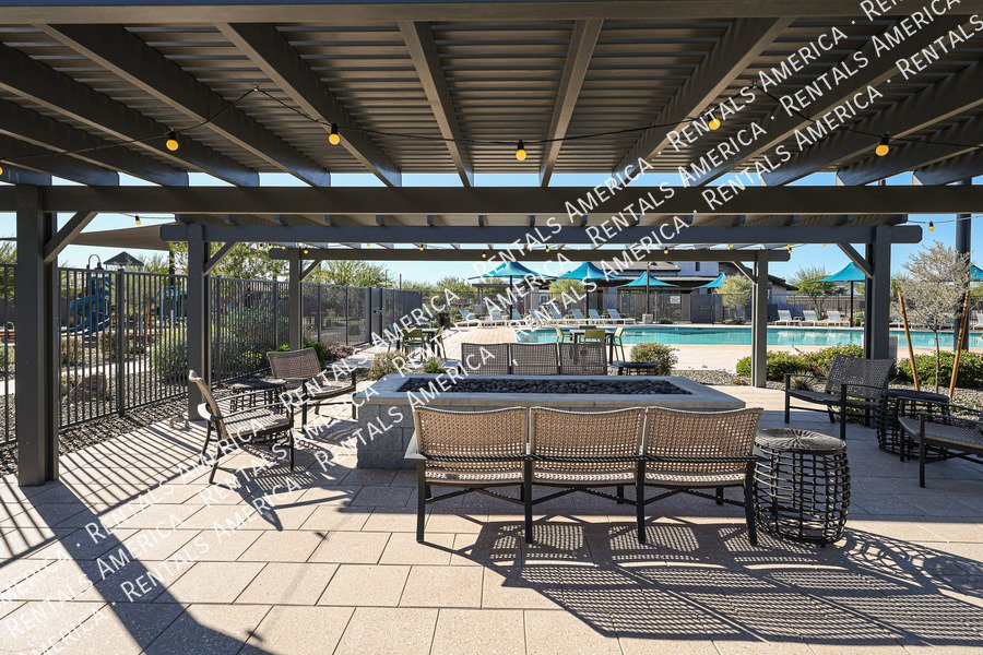 Brand New 4 Bedroom 2 bath in Surprise property image