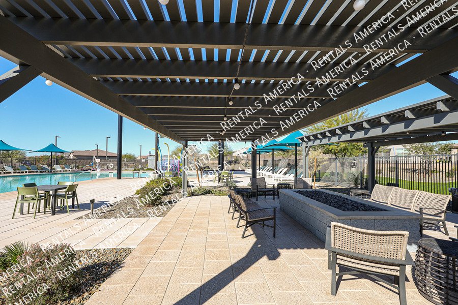 Brand New 4 Bedroom 2 bath in Surprise property image