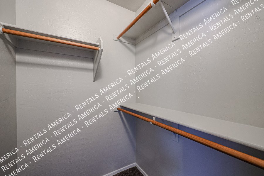 1st FULL MONTH RENT FREE! Adorable 3 bedroom home in East Mesa! property image