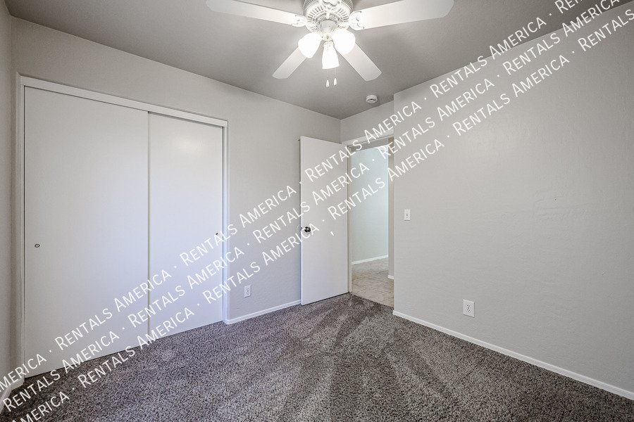 1st FULL MONTH RENT FREE! Adorable 3 bedroom home in East Mesa! property image