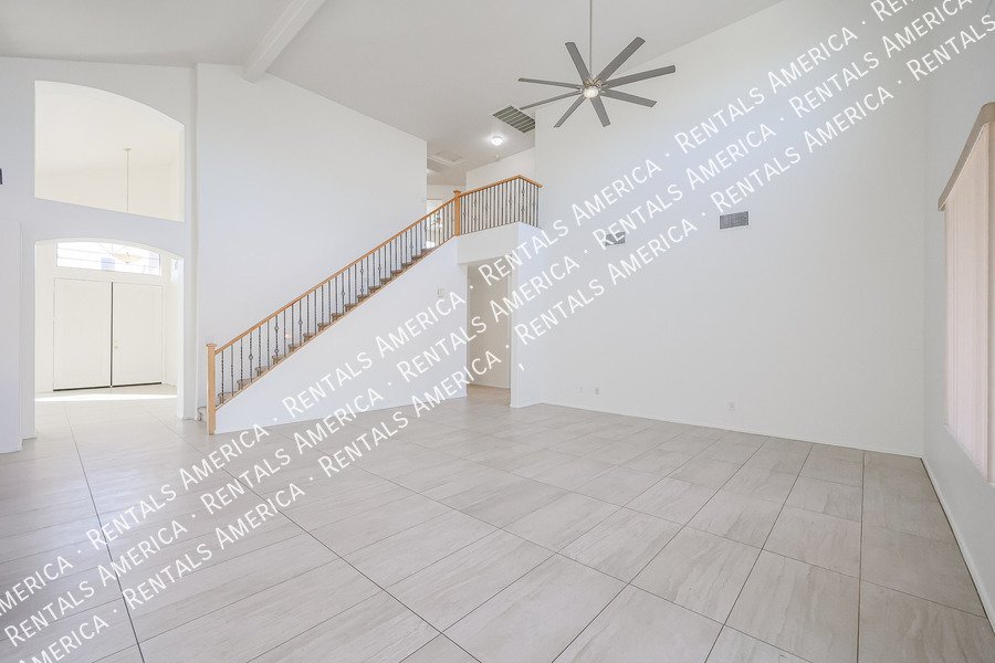 $500 off 1st Months Rent. 5 bedroom 2.5 Home In Greer Ranch South property image