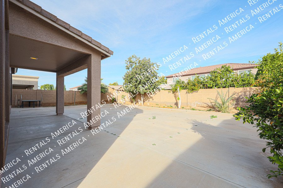 $500 off 1st Months Rent. 5 bedroom 2.5 Home In Greer Ranch South property image