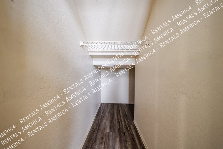 Move In Special! 3 Bed 2.5 Bath Gated Community Amenities! property image