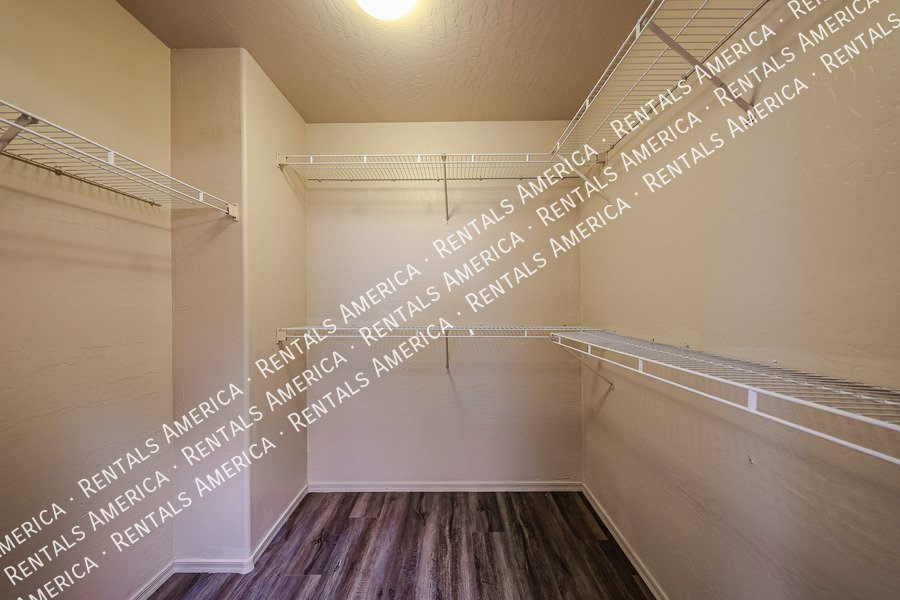 Move In Special! 3 Bed 2.5 Bath Gated Community Amenities! property image