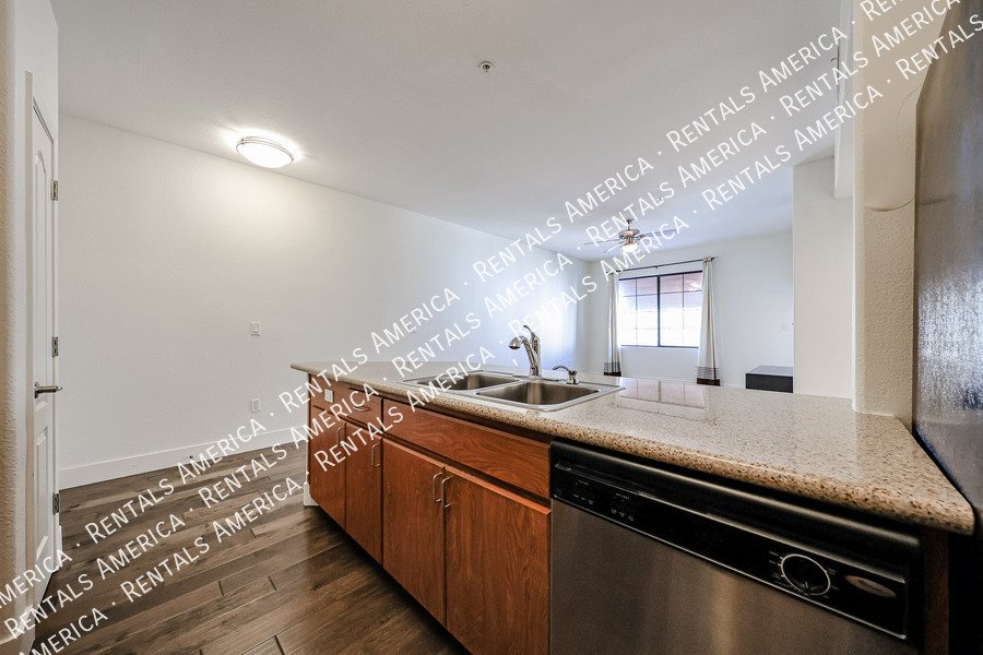 Beautiful 1 Bed/1 Bath Condo in the Belaflora Community! property image