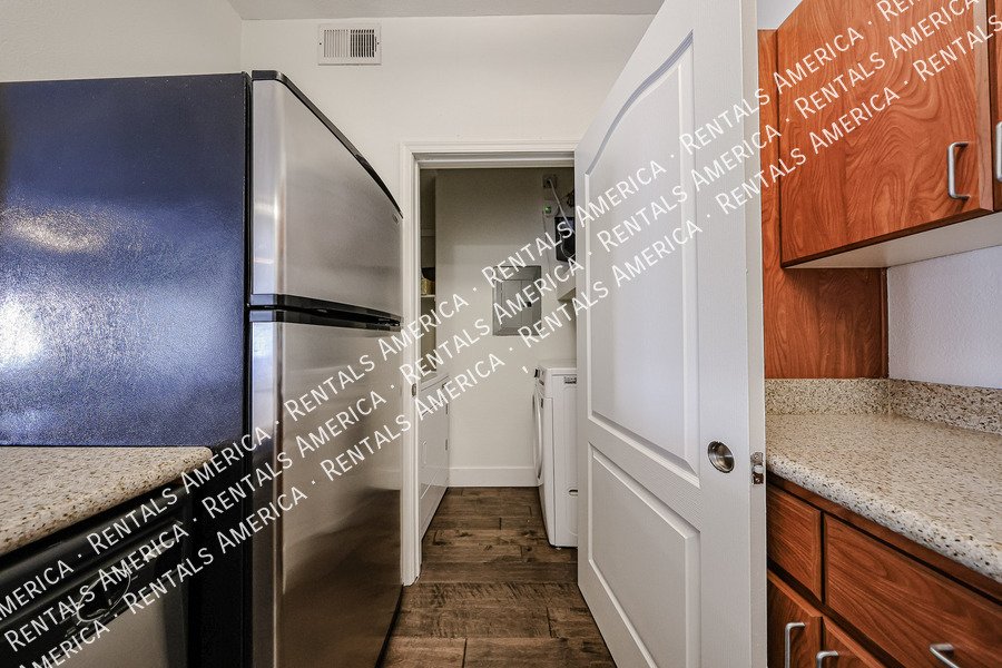 Beautiful 1 Bed/1 Bath Condo in the Belaflora Community! property image