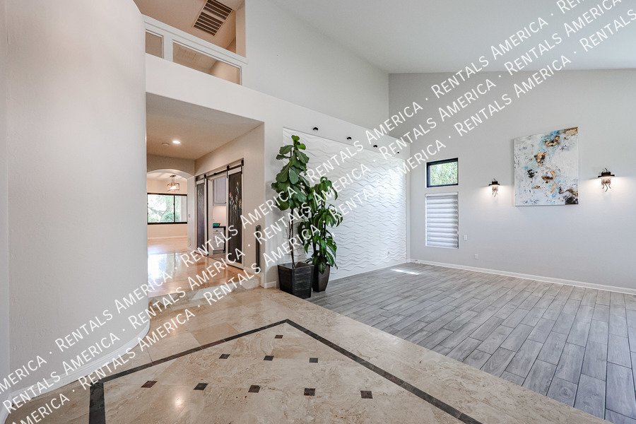 MOVE IN SPECIAL- 5 bedroom 3.5 bath home in Gilbert property image