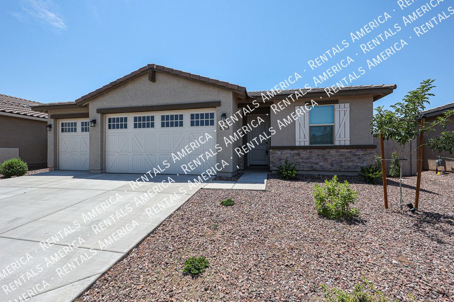 Available! 4 Bedroom 2 bath in Maricopa property image