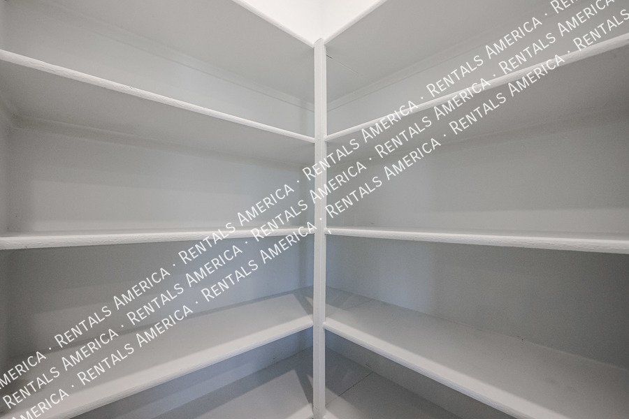 Available! 4 Bedroom 2 bath in Maricopa property image