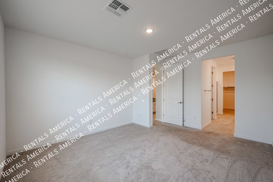 Available! 4 Bedroom 2 bath in Maricopa property image