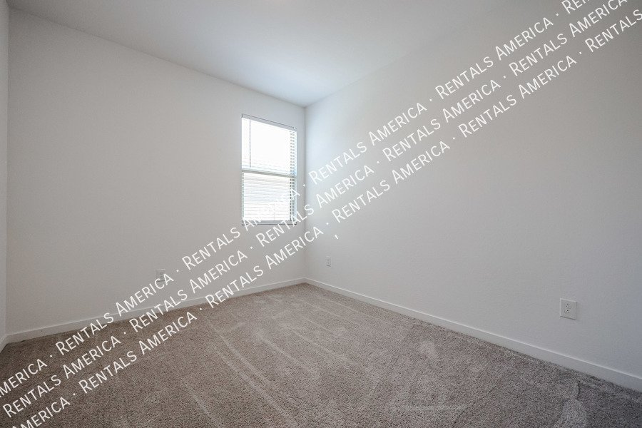 Available! 4 Bedroom 2 bath in Maricopa property image