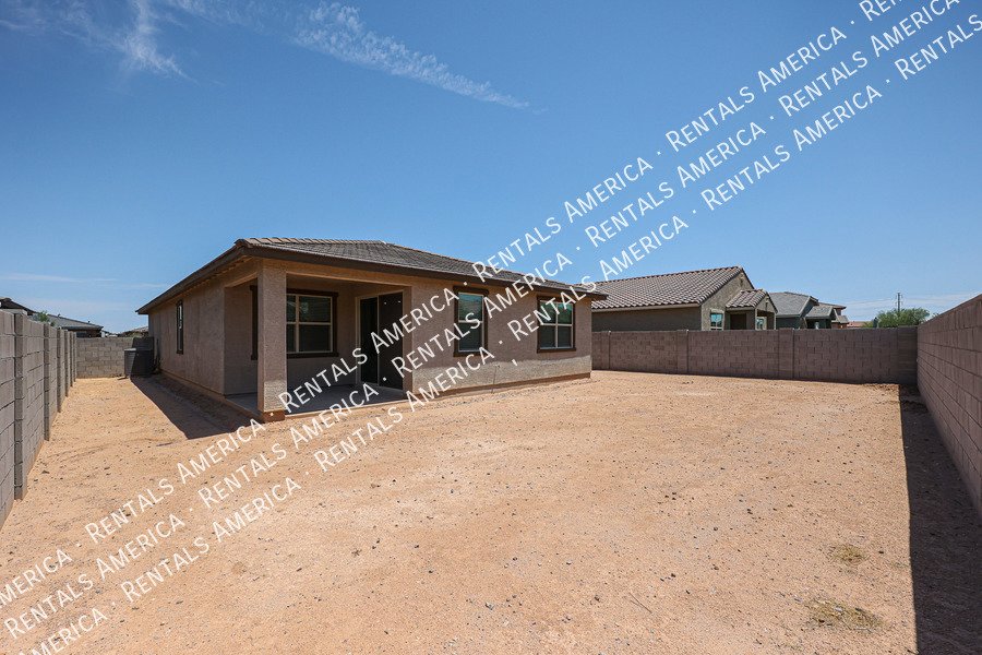 Available! 4 Bedroom 2 bath in Maricopa property image