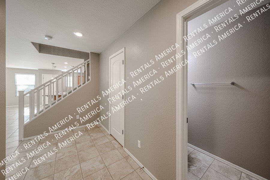 you wont want to miss out on this 3 bed/2.5 Bath home in Chandler! property image