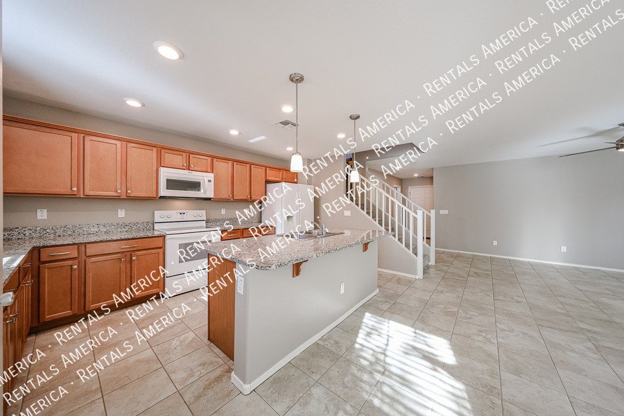 you wont want to miss out on this 3 bed/2.5 Bath home in Chandler! property image