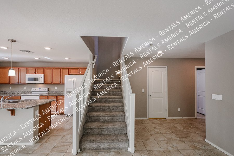 you wont want to miss out on this 3 bed/2.5 Bath home in Chandler! property image