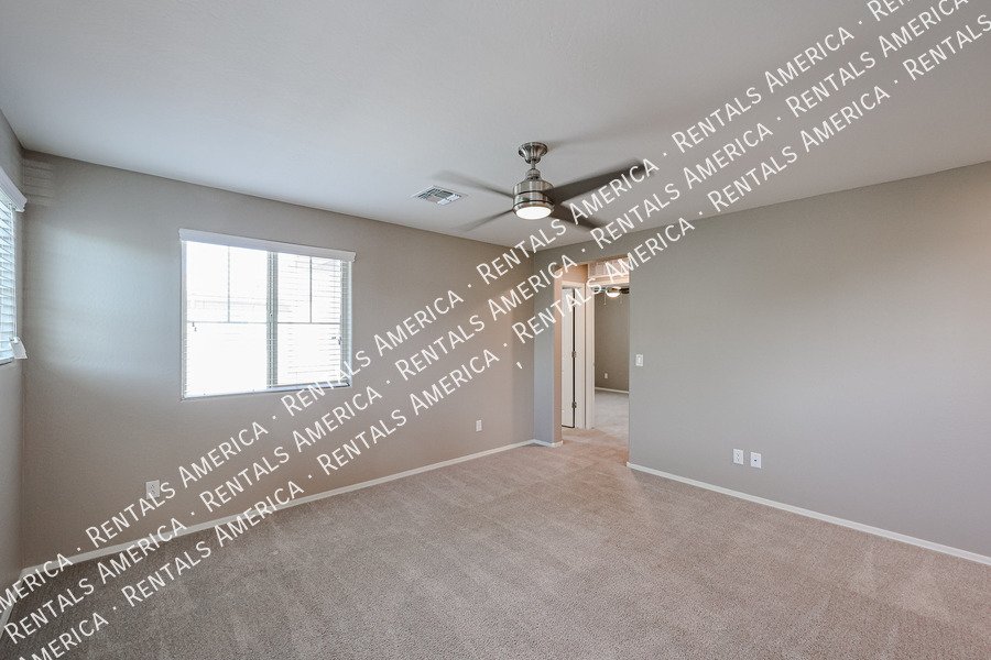 you wont want to miss out on this 3 bed/2.5 Bath home in Chandler! property image