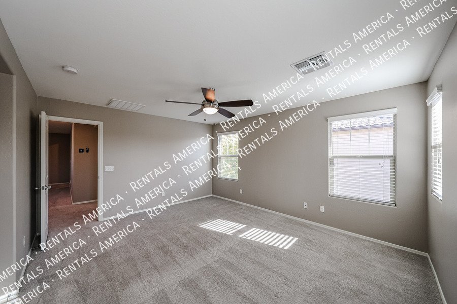 you wont want to miss out on this 3 bed/2.5 Bath home in Chandler! property image