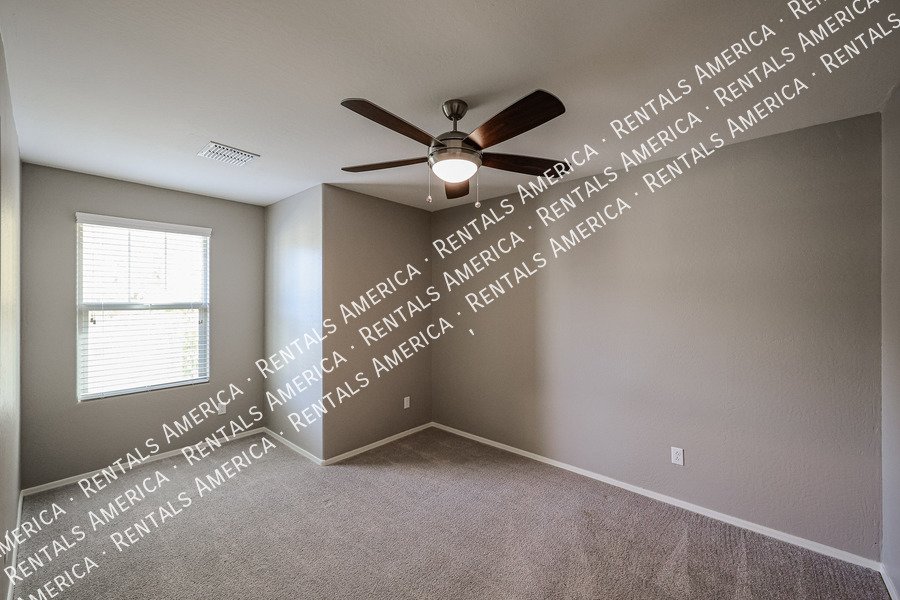 you wont want to miss out on this 3 bed/2.5 Bath home in Chandler! property image