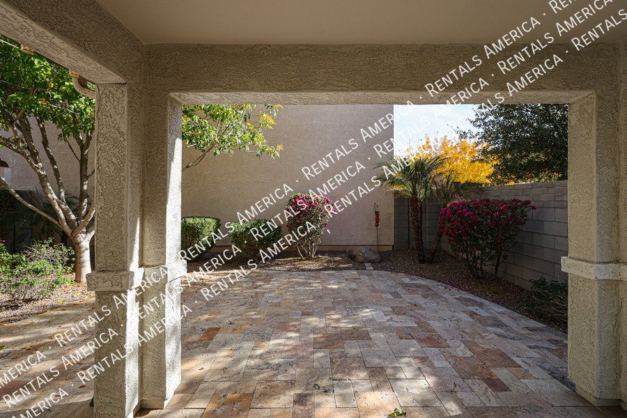 you wont want to miss out on this 3 bed/2.5 Bath home in Chandler! property image