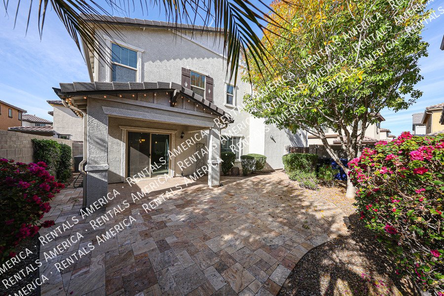 you wont want to miss out on this 3 bed/2.5 Bath home in Chandler! property image