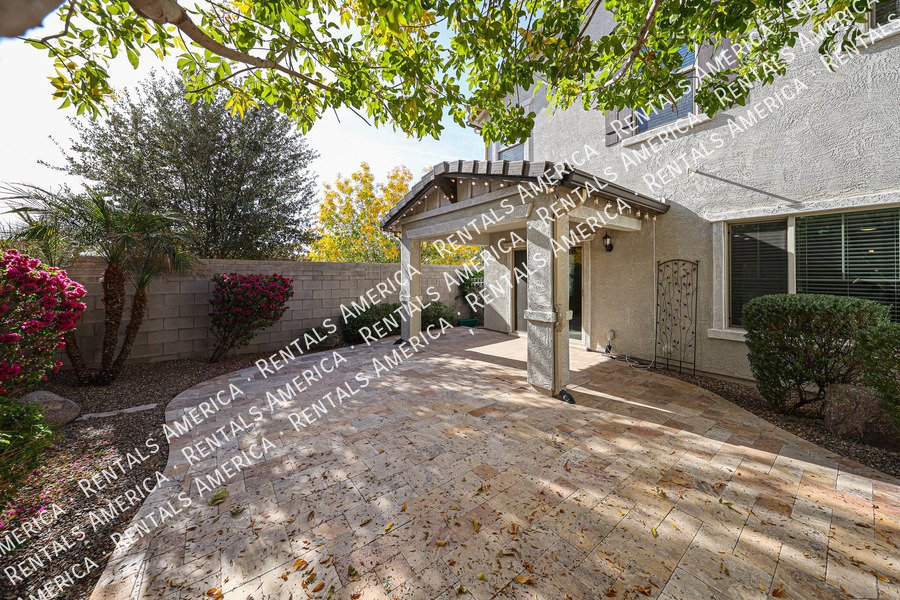 you wont want to miss out on this 3 bed/2.5 Bath home in Chandler! property image