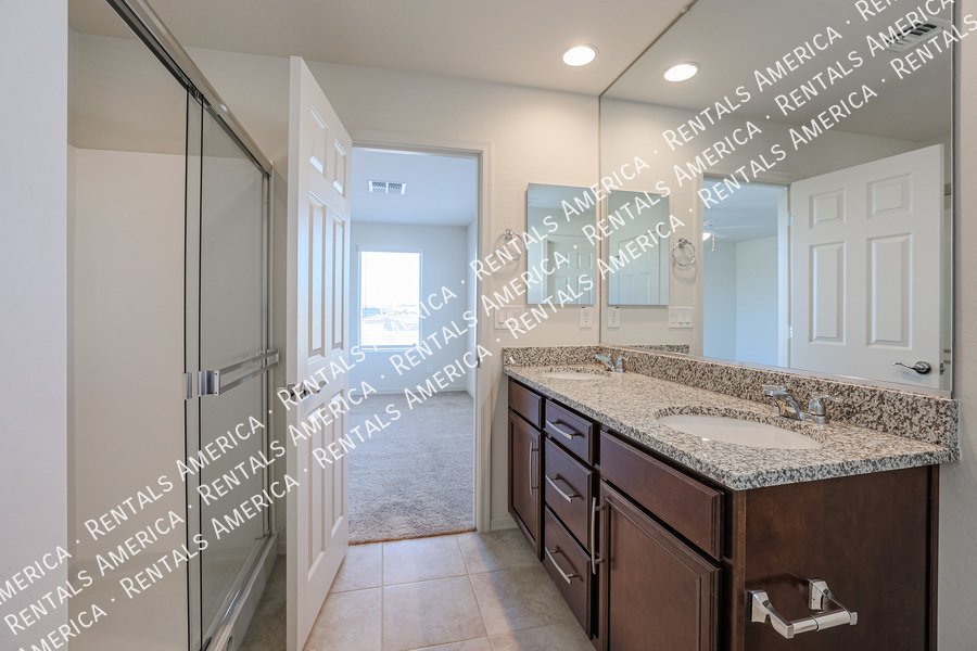 Move in Ready! property image