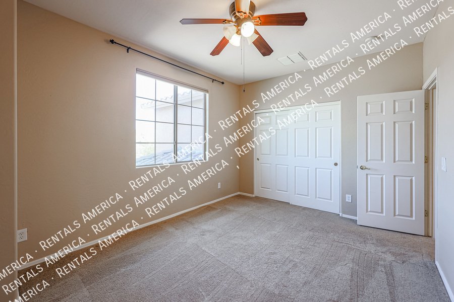 Gorgeous 4bed, 3 bath + TWO BONUS ROOMS in N Phx property image