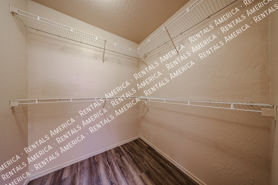 Available! 3 Bed 2.5 Bath Gated Community Amenities! property image