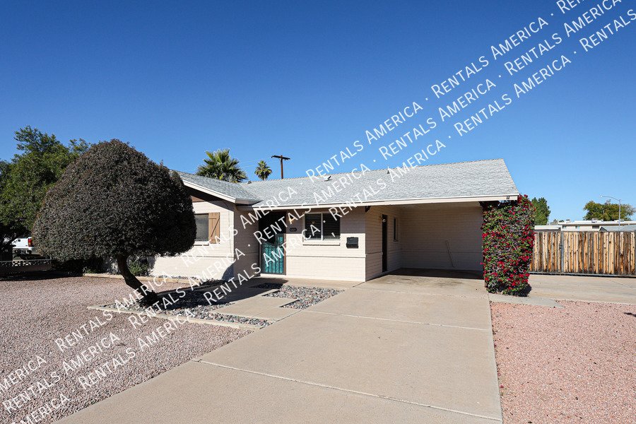 Available! 3 Bedroom 2 Bath Large yard in Scottsdale!! property image