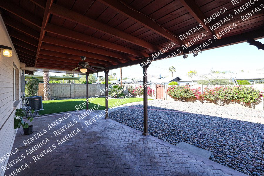 Available! 3 Bedroom 2 Bath Large yard in Scottsdale!! property image