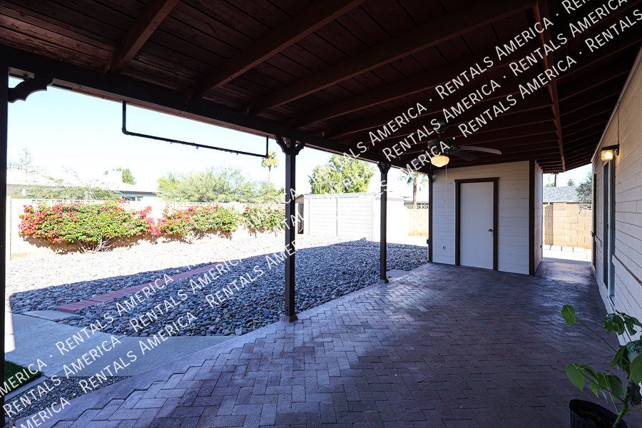 Available! 3 Bedroom 2 Bath Large yard in Scottsdale!! property image