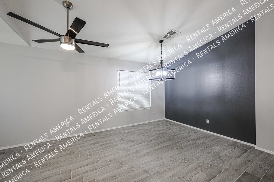 MI Special! Beautiful 4BD 2BA Home in Maricopa Meadows! property image