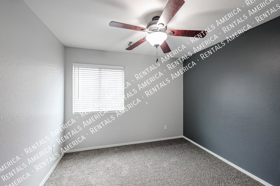 MI Special! Beautiful 4BD 2BA Home in Maricopa Meadows! property image